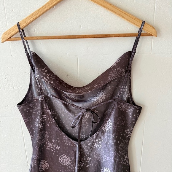 La Vie en Rose Satin Slip Dress - Picture 3 of 8